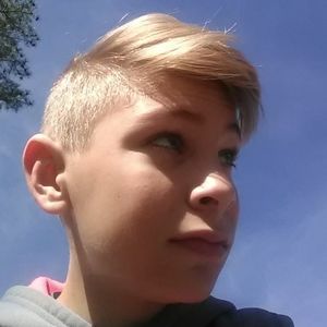 Meet your Posher, Ethan